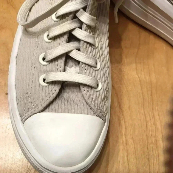 Converse Chuck Taylor all-star high top cream colored lace up platform sneakers. - Picture 2 of 7